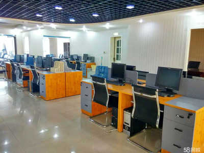 河南攀屹網(wǎng)絡(luò)科技 推動(dòng)數(shù)字化轉(zhuǎn)型的先鋒企業(yè)